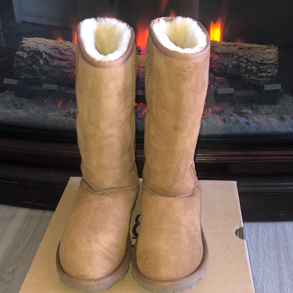 Chestnut Essential Tall UGGS